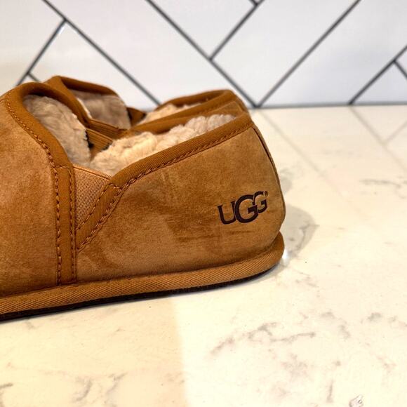 UGG Men\'s Scuff Romeo II Slipper chestnut colorway Water-resistant size 12